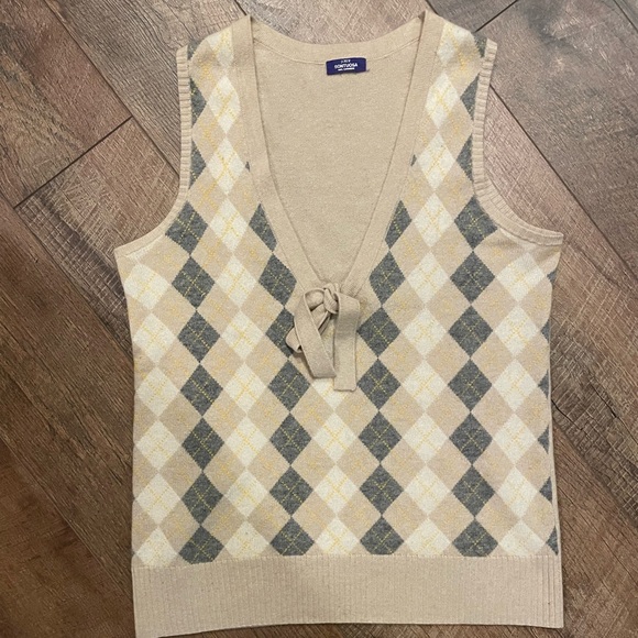 J. Crew Tops - J.Crew SONTUOSA 100% Cashmere V-Neck Argyle Vest Women’s Large